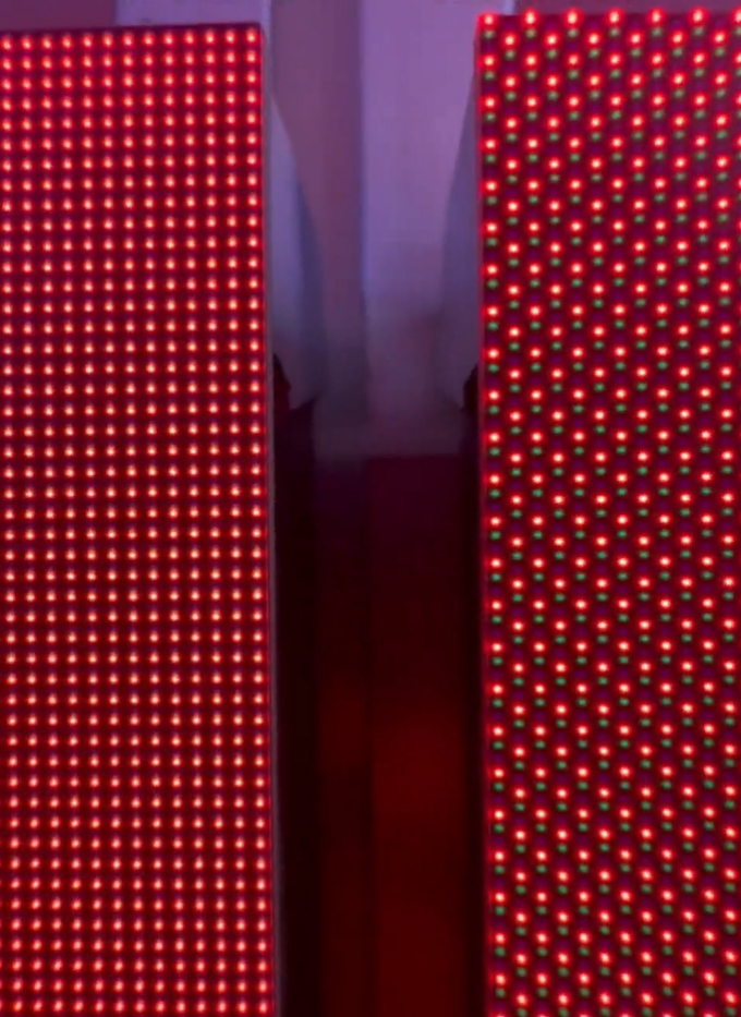 COB LED Display with Dynamic Virtual Pixel for Conferences
